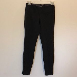 New Balance black workout legging